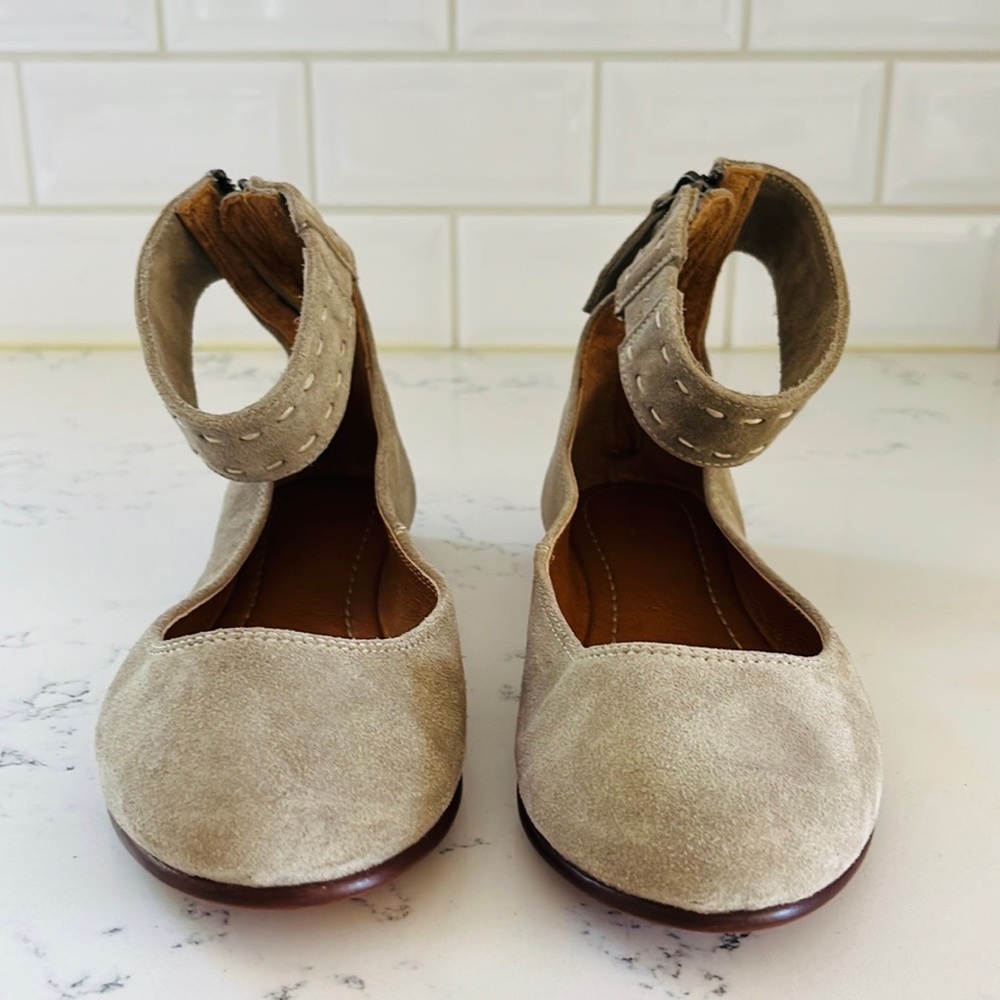 Frye Ash Suede Carson Ankle Strap Ballets Flats - Picture 3 of 14